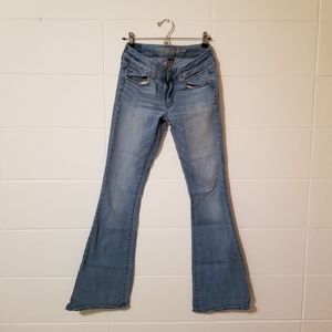 AEO Boho Flare light wash jeans sz 6 Xlong